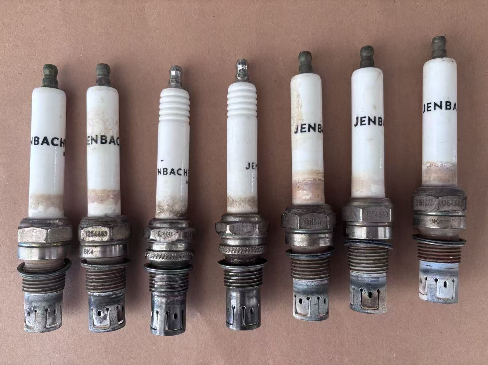 Industrial spark plugs