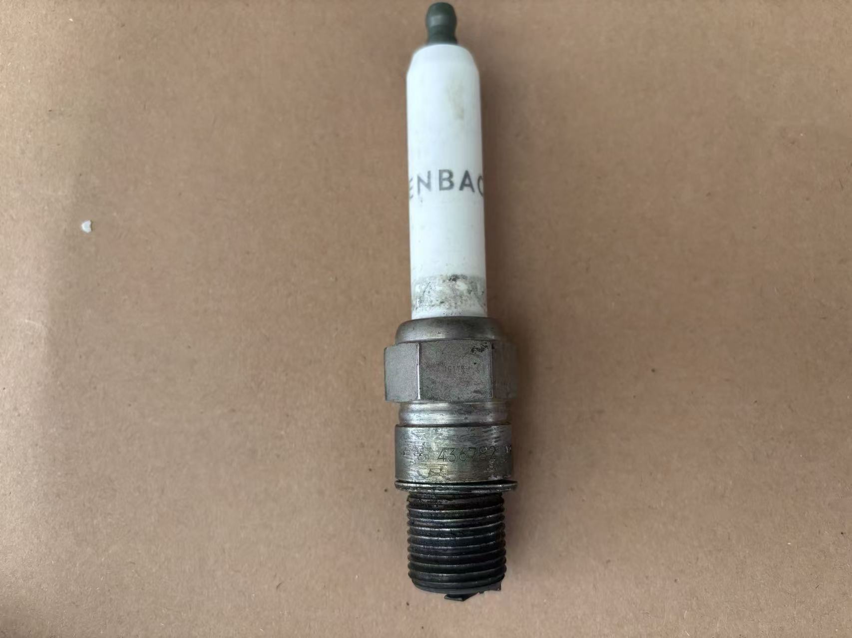 Industrial spark plugs
